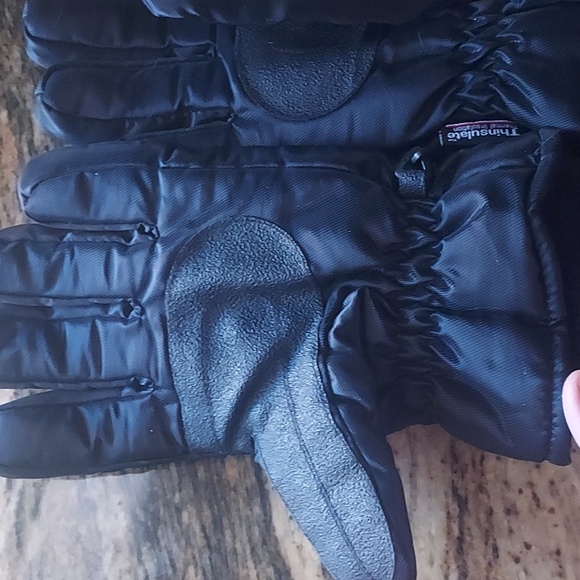 Like NEW L/XL Men's Black Thinsulate Thermal  Cold Weather Gloves. - Picture 5 of 6
